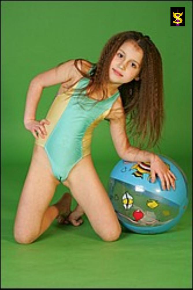 SXS Sorority Oui Fashion Pre - Teen!  Creative Looks and Party Ideas!  