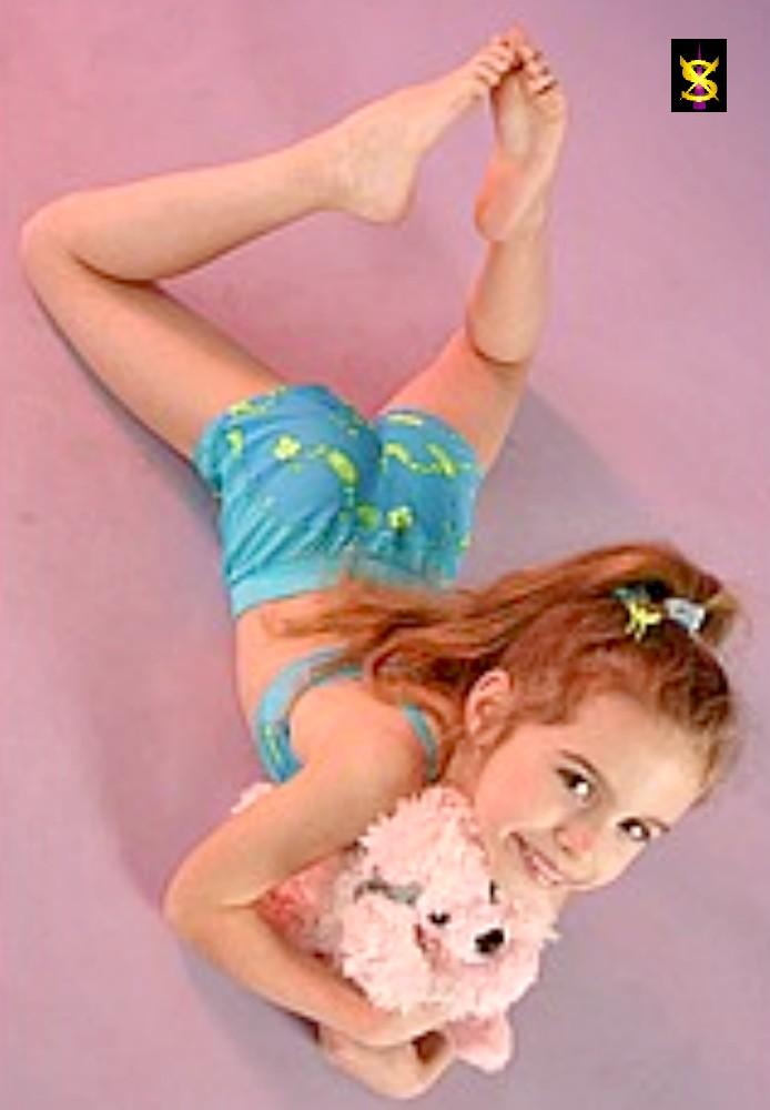 SXS Sorority Oui Fashion Pre - Teen!  Creative Looks and Party Ideas!  