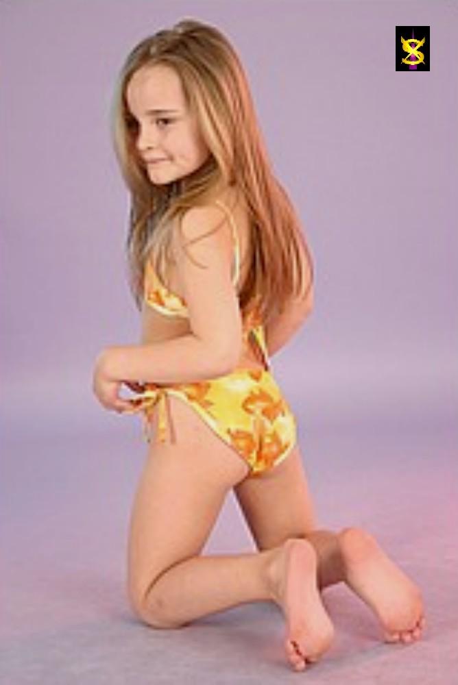 SXS Sorority Oui Fashion Pre - Teen!  Creative Looks and Party Ideas!  